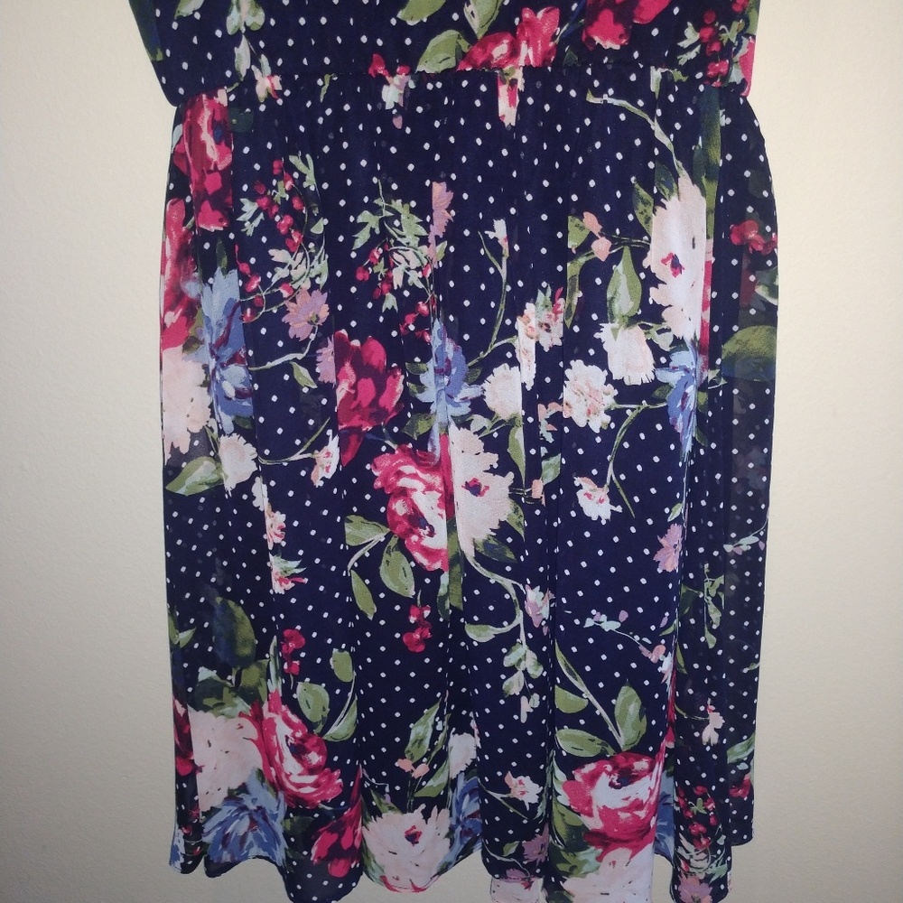 BCX dress - Picture 4 of 4